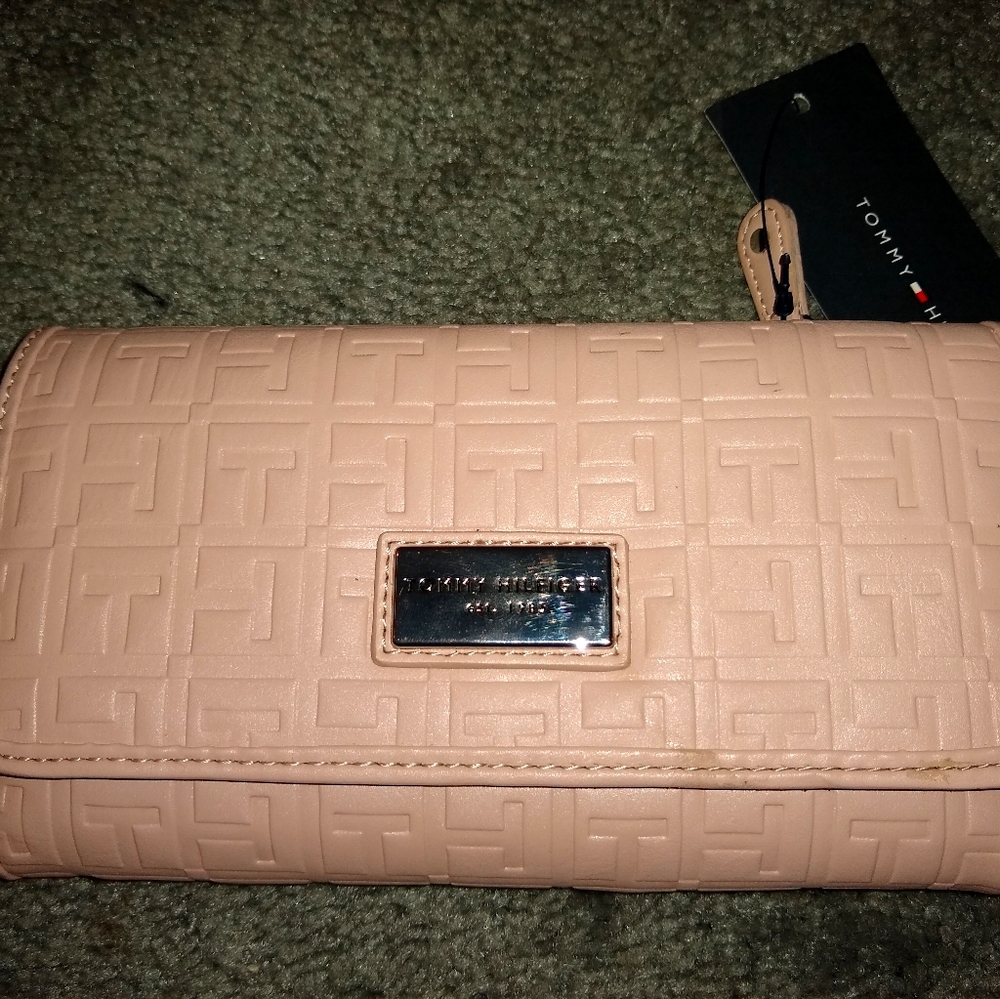 Tommy Hilfiger Dusty Rose Wallet
